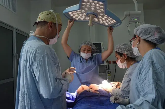 surgeons operating